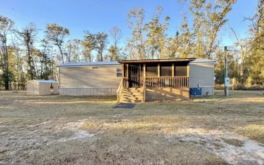 Affordable, Move-In Ready Home on 1 Acre In Jennings, FL