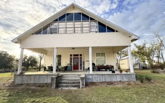 Beautiful 1914 Two-Story Residence In Jennings, FL