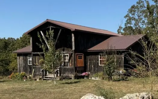 Private Rustic Retreat Near Mountain Grove, Missouri