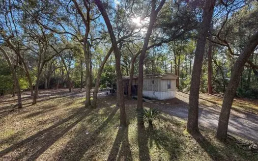 3 Bedroom Home for sale in Trenton, FL