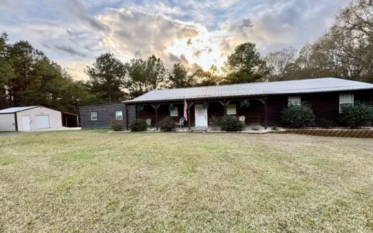 Rustic Retreat on 10 Acres in Jayess, MS