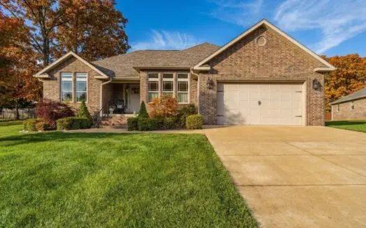 Contemporary Home for Sale, Timbers Subdivision, West Plains, MO