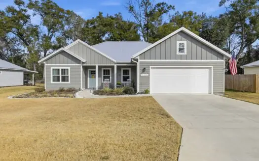 Like NEW Country Home in  Riverwalk Subdivision!
