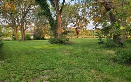 AUCTION — 40 Acre Parcel and 20 Acre Parcel w/home & Cell Tower