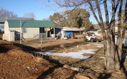 Colorado Cozy Home Over Half Acre in Small Town Dove Creek