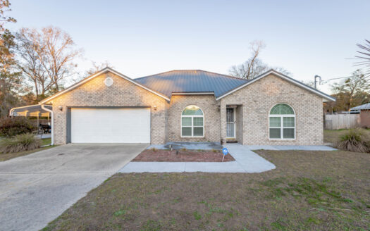 Room to Grow: Spacious Home with Outbuildings & Expansive Yard