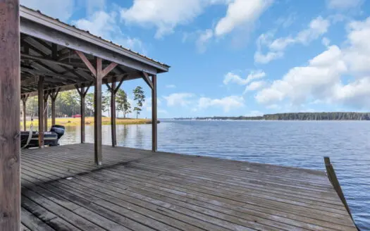 East TX Lakefront Home for Sale with Boathouse on Lake Tyler