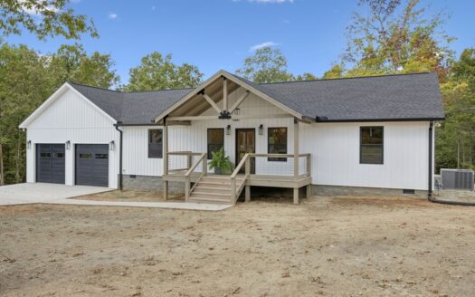 Country Home for Sale in Lewis County, Tennessee