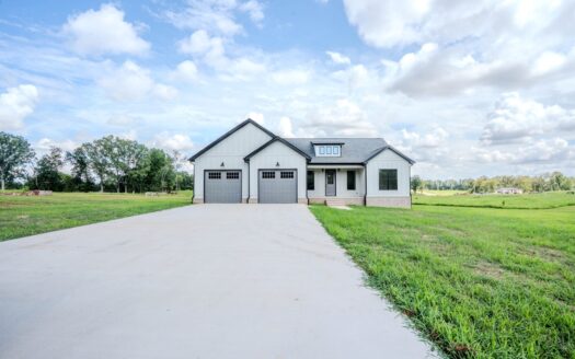 New Construction Home For Sale in Loretto TN
