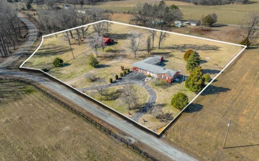 3BR Brick Home on 4.49 Acres w/Pole Barn