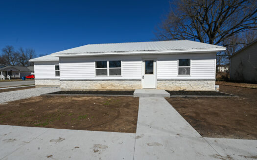 House for sale in Lamar Missouri