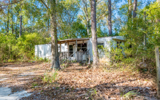 Handyman Special 1.84-Acre Investment Opportunity in Live Oak, FL