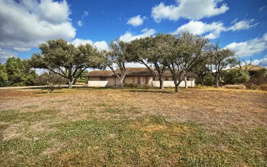 Country home on 5 acres in San Patricio County, Odem, TX