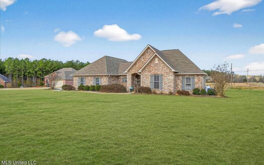 Like-New 4BR on 1.47 Acres-North Pike Schools