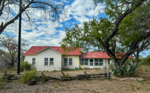 Country Living -10 Acres + Old Farmhouse Ready to Restore