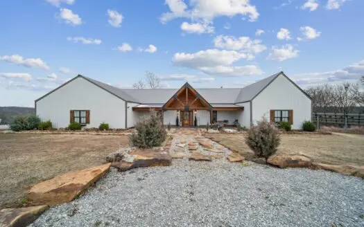 Pryor, Oklahoma Country Home For Sale on Acreage