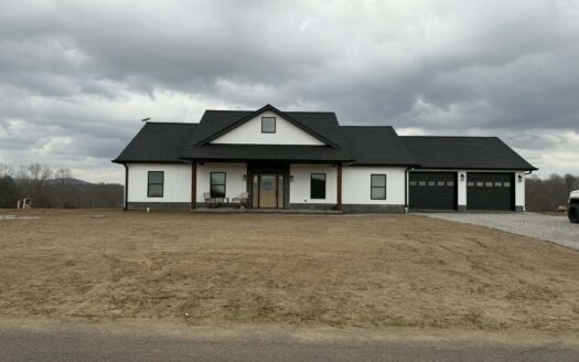 Stunning Home Near Dale Hollow Lake