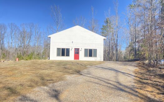 Cabin Style Home For Sale In Mcnairy County Tn With Acreage