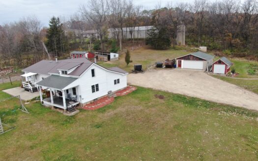 4-Bedroom, 2-Bath Farmette Just North of Pardeeville, WI