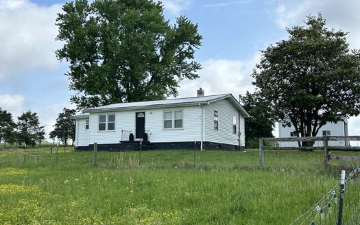 3 Bedroom Home-Fenced Pasture-Basement-Columbia, Ky.