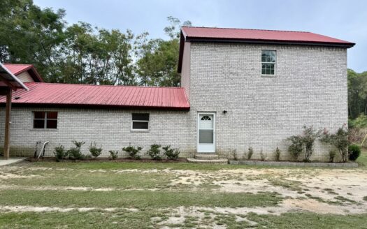 2-Story Brick home for sale with 5B/2B in Slocomb, AL