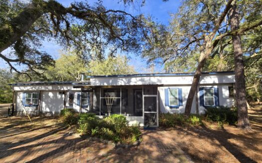 Rare 5-Acre Property in Chiefland, FL with Two Manufactured Homes