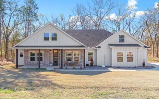 Country Home for Sale in Emory, TX