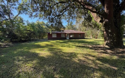 Peaceful Home Near Alexandria & Pineville on 1.41 Acres