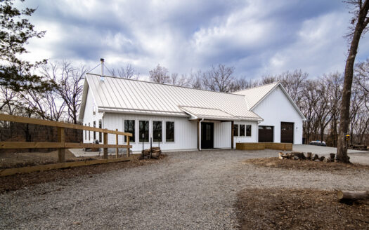 20 Timbered Acres With Custom Built Home – Cameron Mo