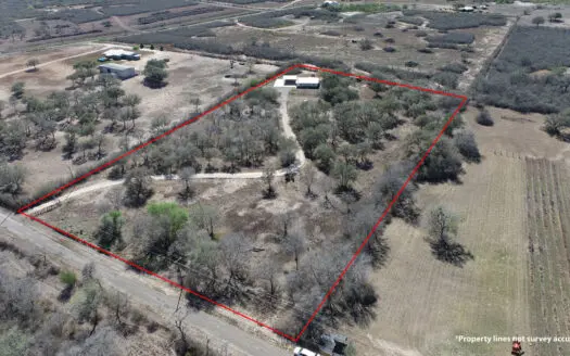 Country Home on 5+ Acres for Sale in Normanna, TX
