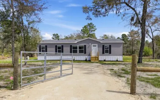 Brand New 2026 Home on 1.25 Acres in Levy County