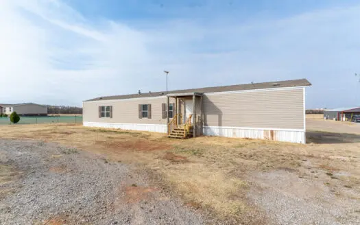 Home in the Country on Acreage For Sale in Clinton, Oklahoma