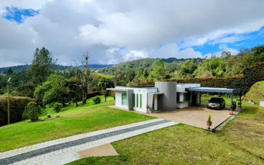 Country House for Sale in Medellín, Antioquia Colombia