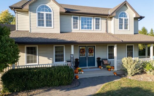 Country Home For Sale In Oil Springs