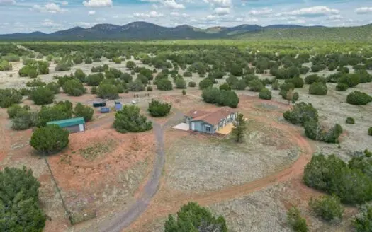 Northern AZ Off Grid Self Sufficient Country Home