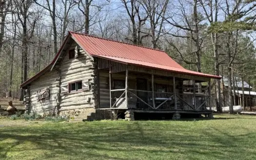 Ozarks Creekside Retreat on 20 +/- Acres – Leslie, AR