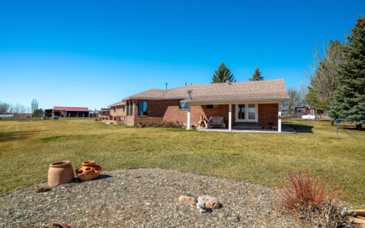 Horse property in private Viste Estates | 3 bed | Bunk House