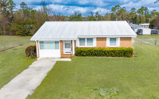 Charming 3-Bedroom Home on Over a Half-Acre for Sale, Jasper, FL