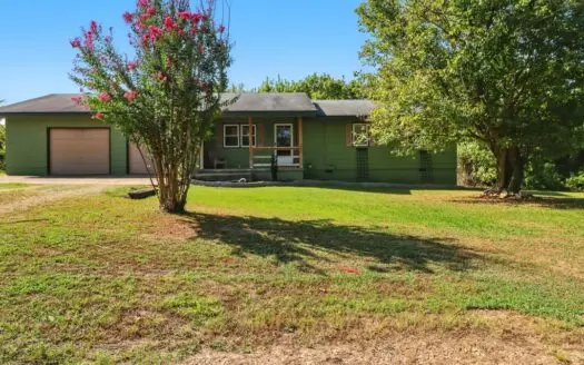 Home W/ 3 Bedroom & 2 Bath & Guest Apt Near Bull Shoals Lake!