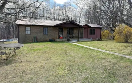 3 Bedroom Brick Home with Basement on 1.4+/- Acres – Liberty, KY.