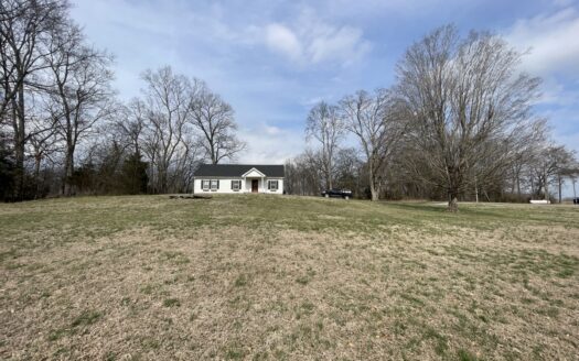 2 bedroom country home for sale near Smiths Grove Ky.