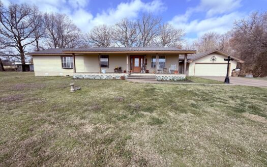 4BR-2BA Country Home on 4+ Acres in Winnsboro, Wood County Texas
