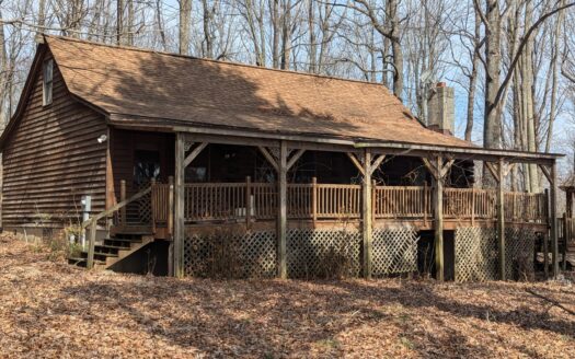 Fixer Upper Cabin for Sale at Auction in Pilot VA