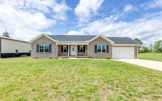 Country Home for Sale in Lewis County, Tennessee