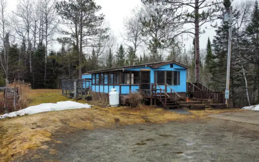 Affordable Country Living on 4.17 Acres – Lincoln, Maine