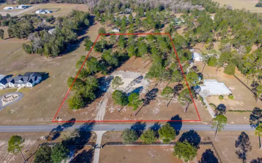 Custom Home on 5 acres in River Rise High Springs, FL