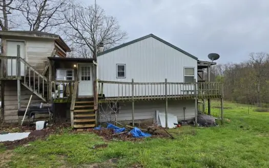 Acreage with Home in Versailles Near Lake of the Ozarks