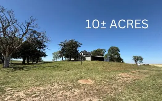 Country Home on 10± Acres in Rural Oklahoma