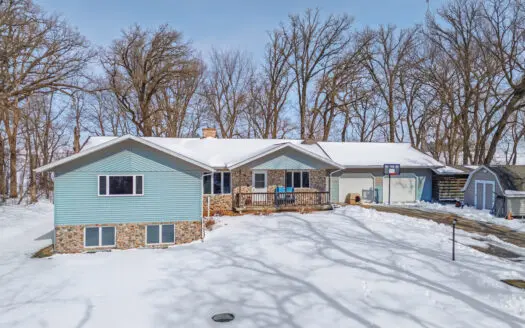 Private 14-Acre Retreat in Markesan WI