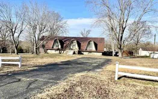 Country Home on acreage for sale Salem, AR